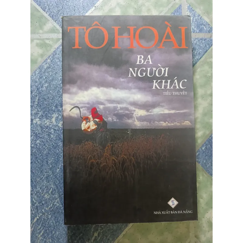 Ba người khác - Tô Hoài 927792