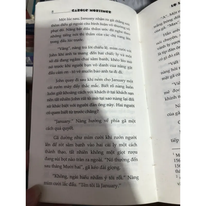 Tiểu thuyết Lọ Lem bướng bỉnh 990568