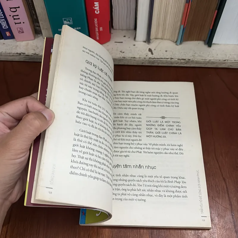 II Sách Phật Giáo: Sống An Vui - KHANGSER RINPOCHE - 2017 631138