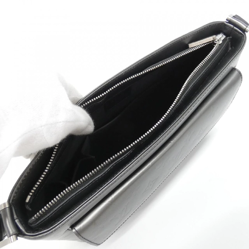 Túi đeo vai Louis Vuitton Monogram Matt Alston M55122 610460