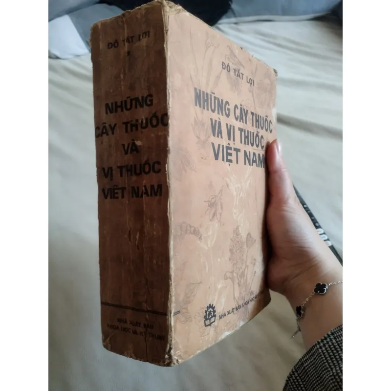 Những cây thuốc và vị thuốc Việt Nam.
Tác giả: Đỗ Tất Lợi.
 761616