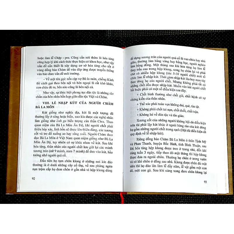 LỄ TỤC DÂN TỘC CHĂM Ở MIỀN TRUNG VIỆT NAM 995898