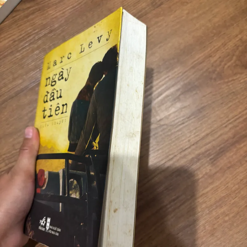 Ngày đầu tiên - Marc Levy 562581