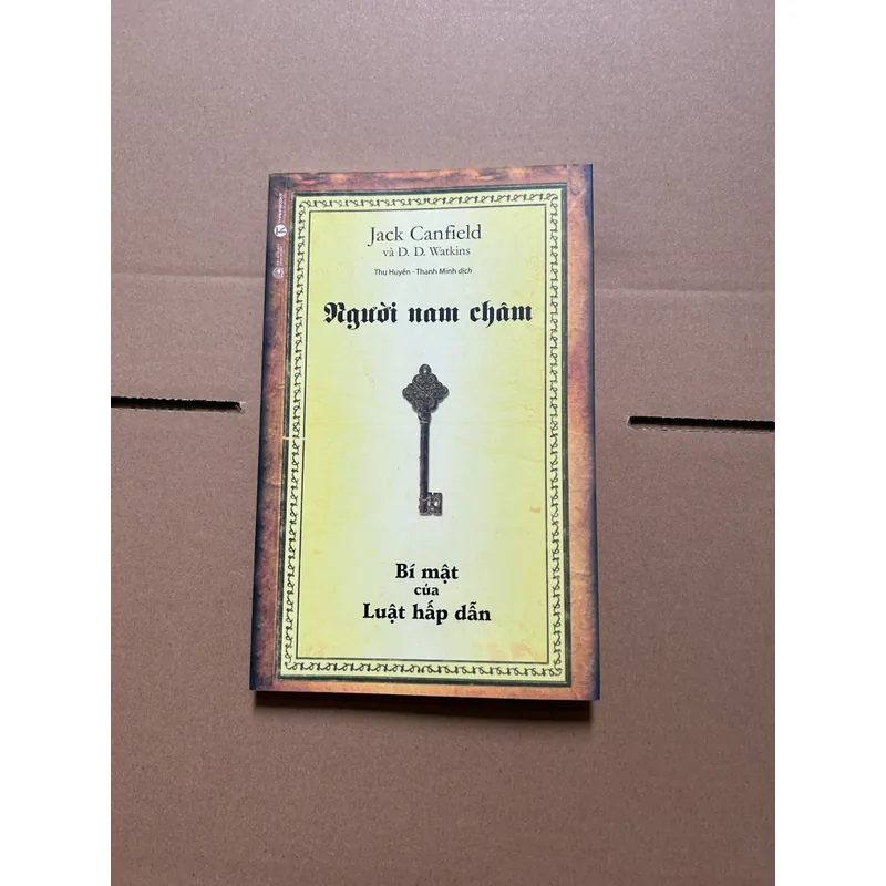 Người nam châm 717443