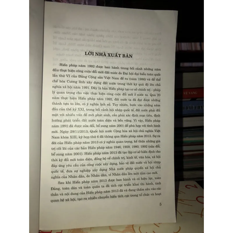 Thi hành hiến pháp năm 2013 - Thực trạng và những vấn đề đặt ra  754003