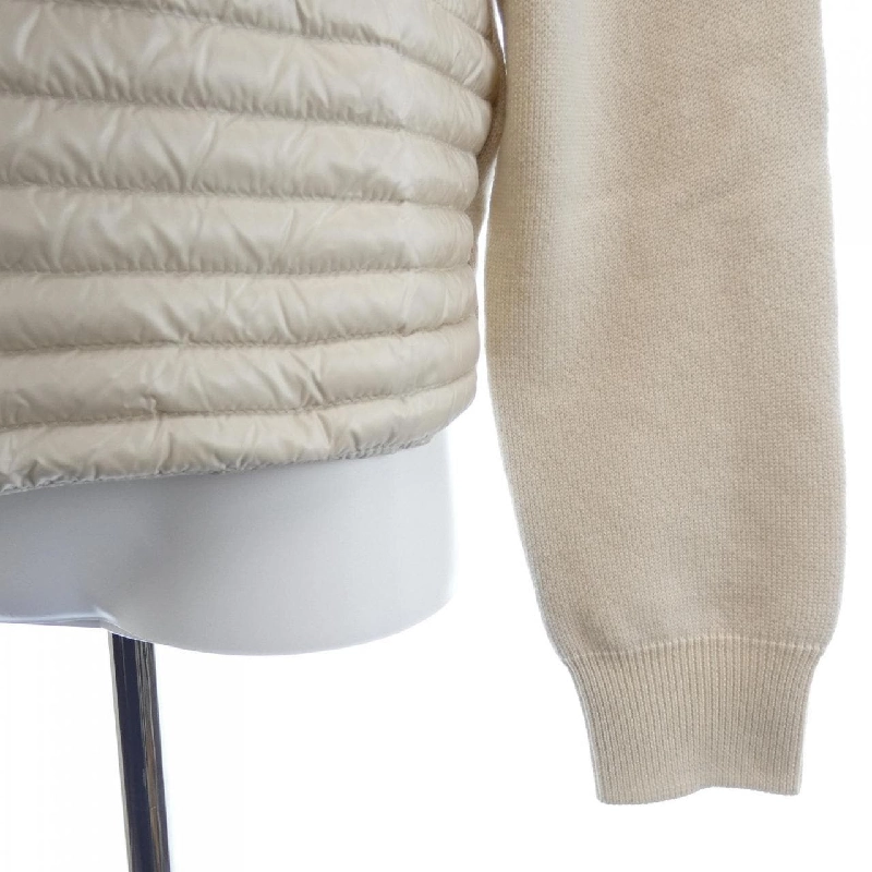 Moncler MONCLER 10939B00006 Áo khoác lông - Hàng hiệu Chính hãng 808463