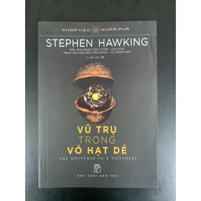 (Sách cũ) Vũ trụ trong vỏ hạt dẻ - The Universe in a Nutshell - Stephen Hawking  933538