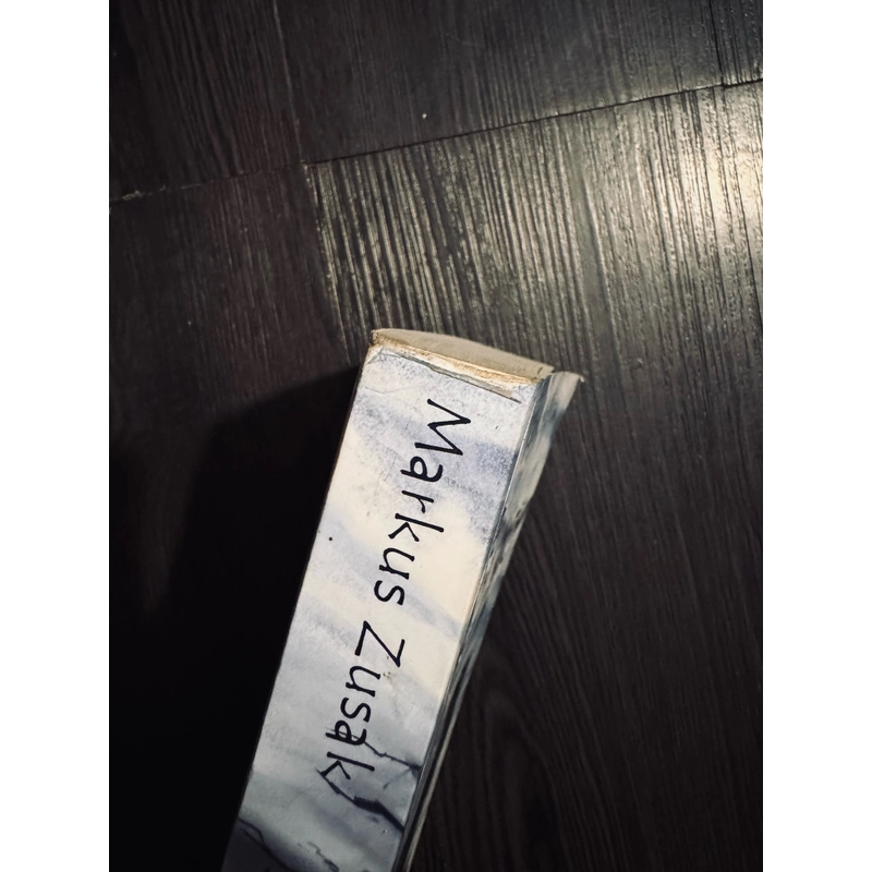 Kẻ trộm sách 447723