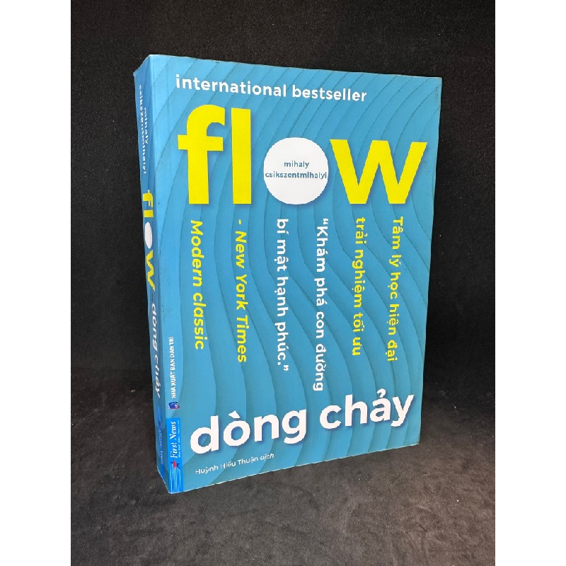 Flow Dòng chảy New 90% (có gạch chân bút chì) SBM2702 65542