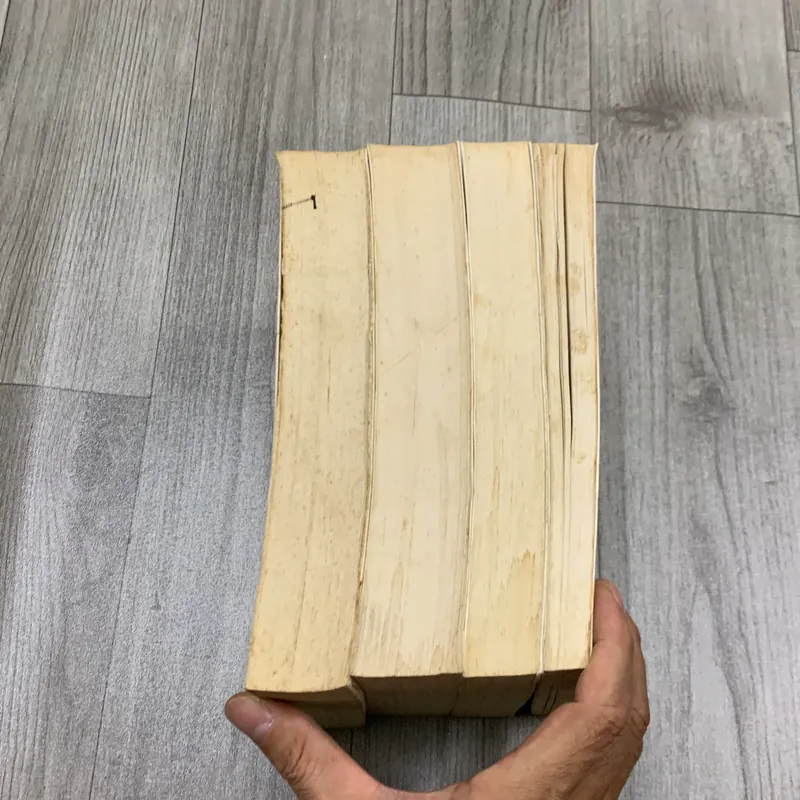 Hoàng việt luật lệ ( luật gia long). Combo 4 cuốn. Thiếu tập 2. 3a2 707596