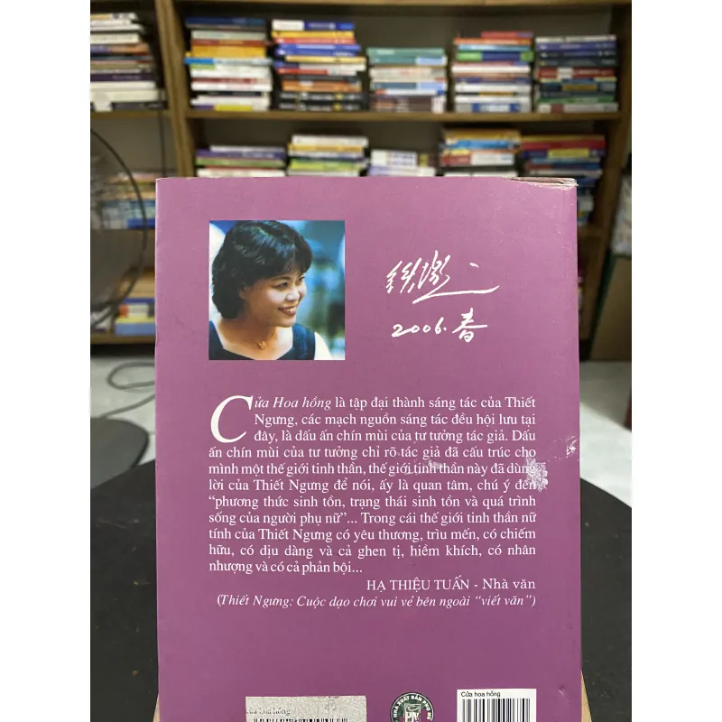 Cửa hoa hồng-Tác giả Thiết Ngưng 1031398