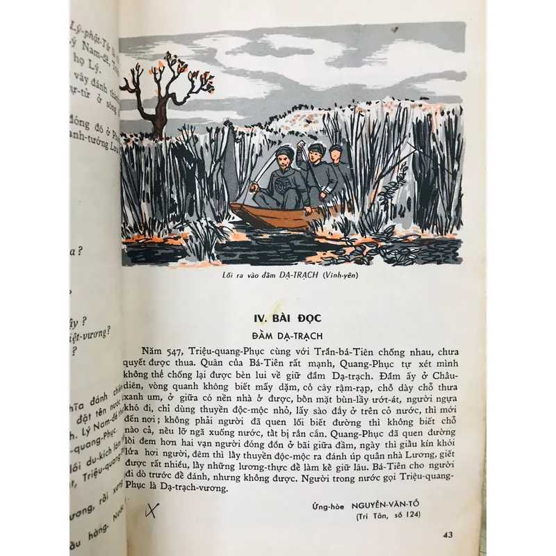 Quốc Sử lớp nhì - của Bộ Giáo Dục năm 1963, GS Phạm Văn Trọng rất hay, hiếm còn sót lại 558229