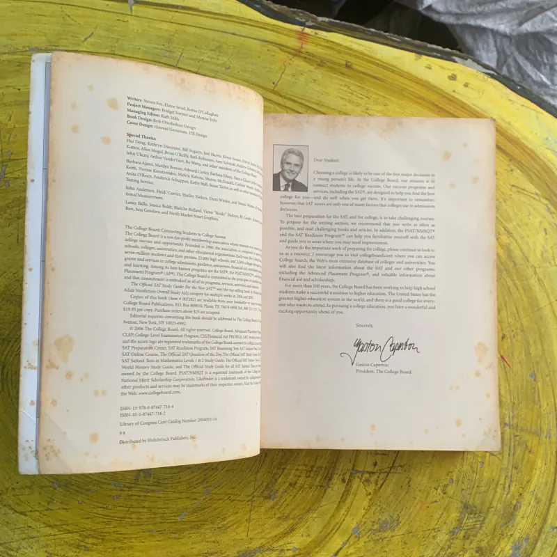 THE OFFICIAL SAT STUDY GUIDEtm 1031809