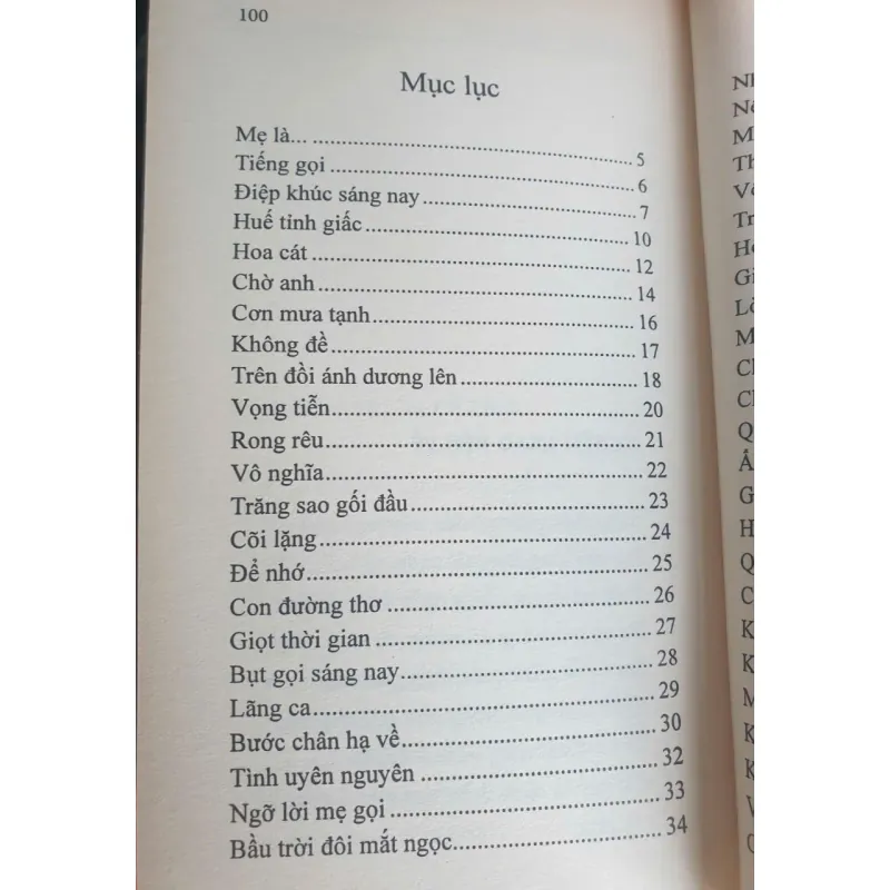 Sách Thơ Từ Niệm - Trăng Sao Gối Đầu mới 90% 688879