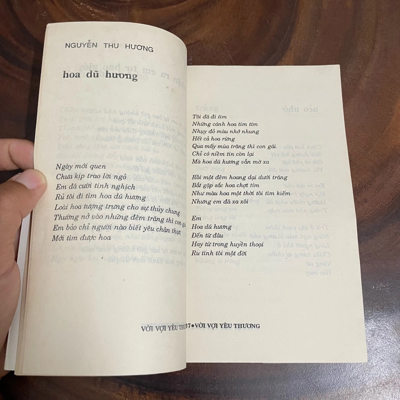 II Tựa sách: Vời Vợi Yêu Thương - Thơ Đà Nẵng - 1992 462873