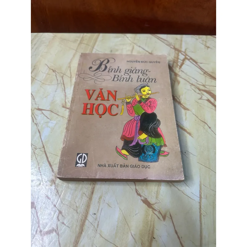 Bình giảng bình luận văn học 701074