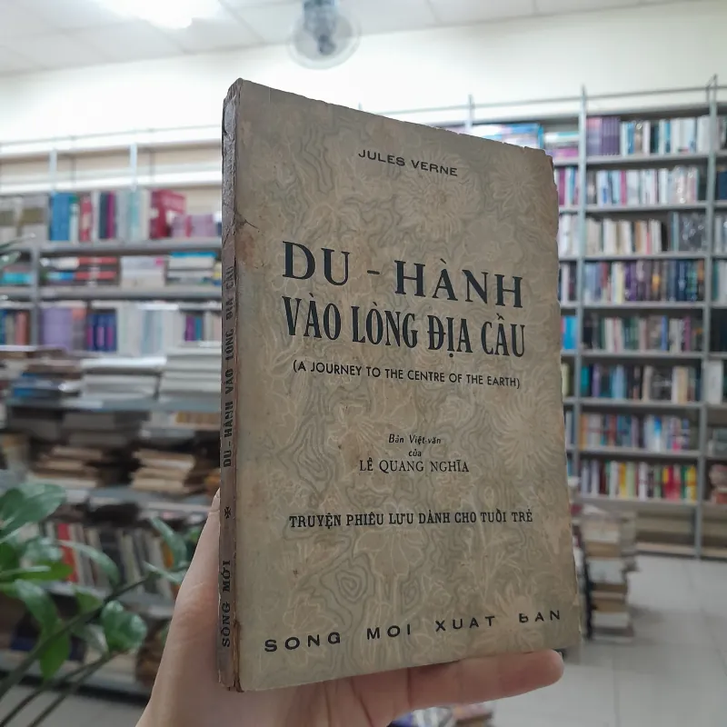 DU HÀNH VÀO LÒNG ĐỊA CẦU - LÊ QUANG NGHĨA 958686