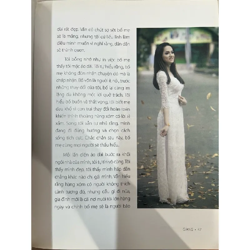 Tôi vẽ chân dung tôi - Hương Giang Idol 711476