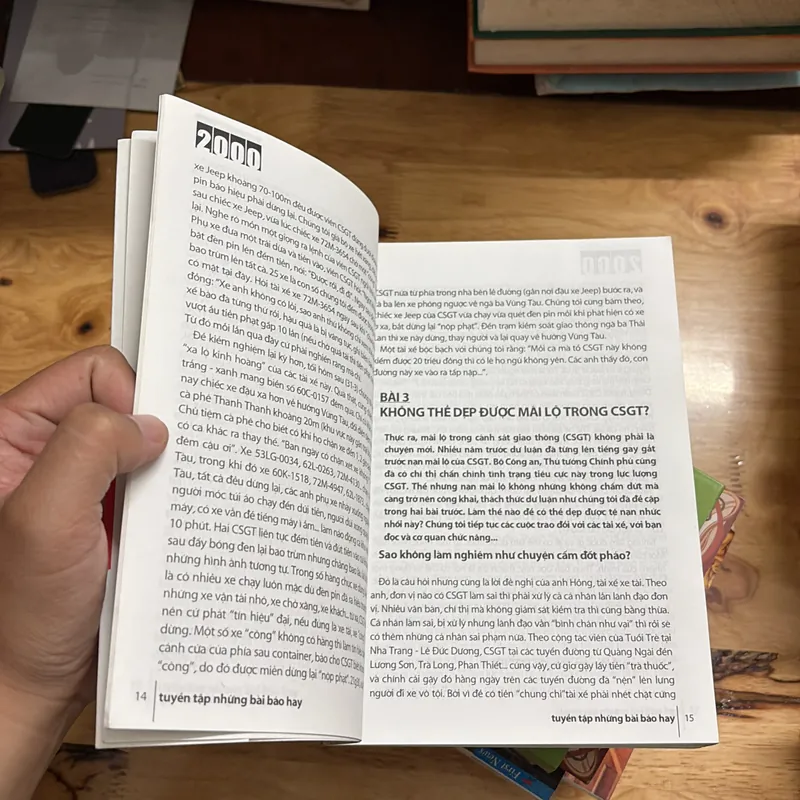 II Tựa sách: Tuyển Tập Những Bài Báo Hay 2000 • 2005 - Tuổi Trẻ - 2005 700963