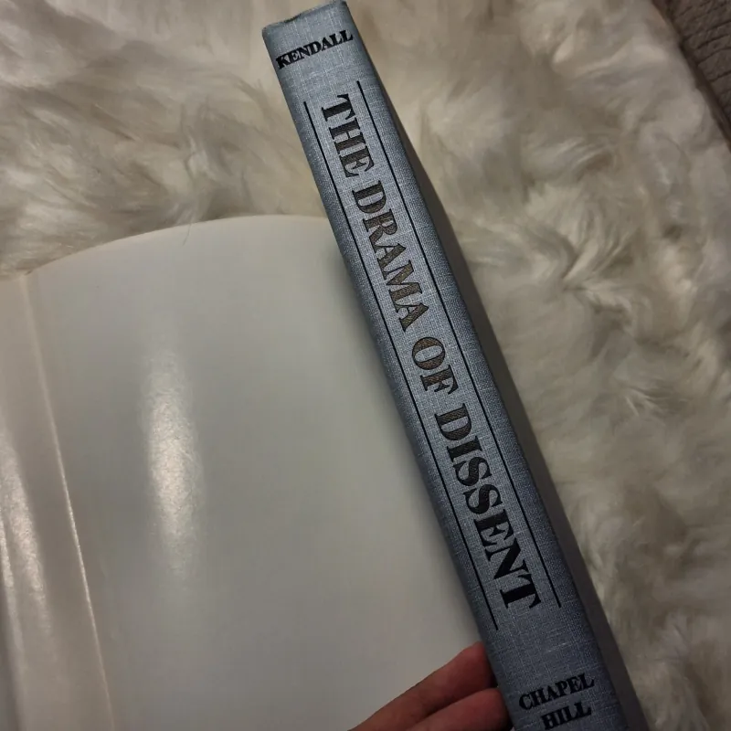 The Drama of Dissent: The Radical Poetics of Nonconformity, 1380–1590 783239