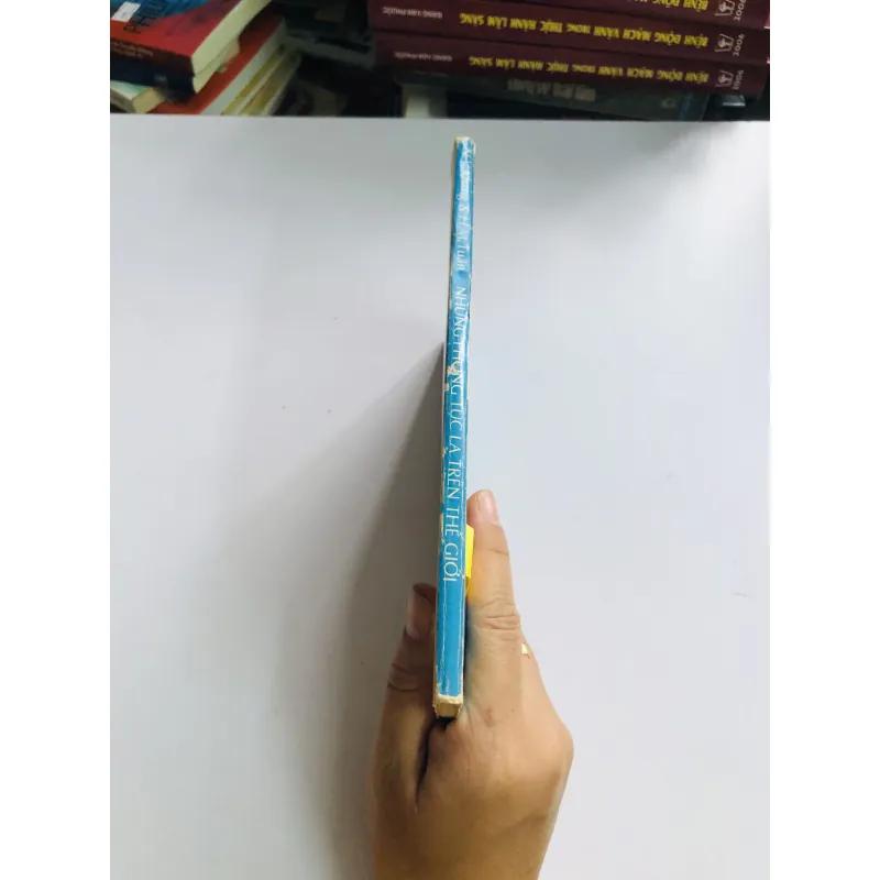 NHỮNG PHONG TỤC LẠ TRÊN THẾ GIỚI  749096