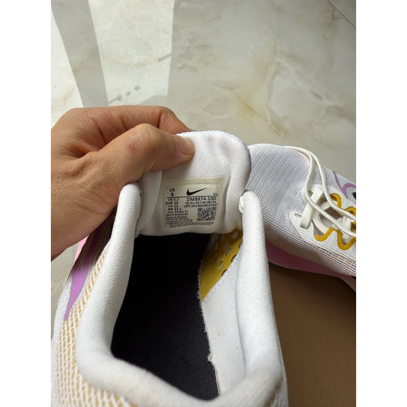 Giày Nike chính hãng 462025