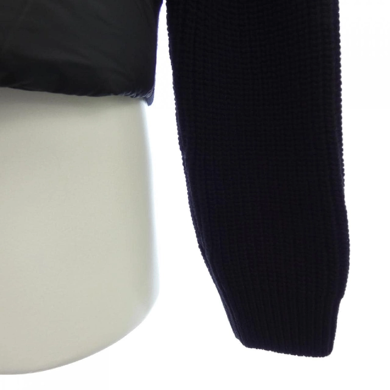 【Sản phẩm mới】Moncler MONCLER 20939B00028 Áo khoác lông 631064