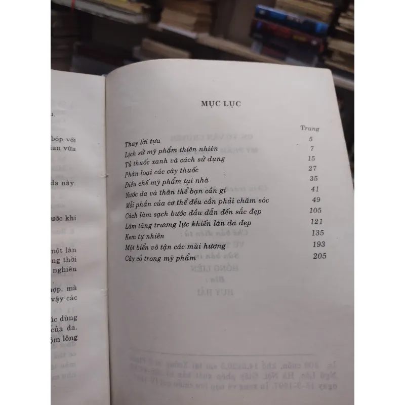 Sách: Mỹ phẩm thiên nhiên - GS. Vũ Văn Chuyên (A2) 578121