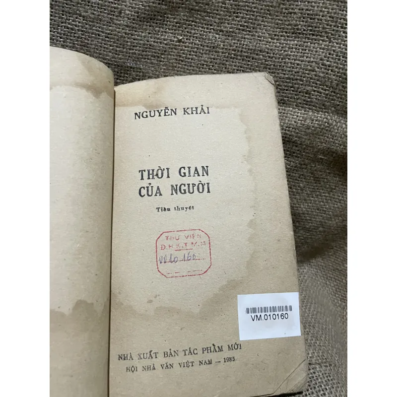 Gặp gỡ cuối năm - thời gian của người- Nguyễn Khải  933026