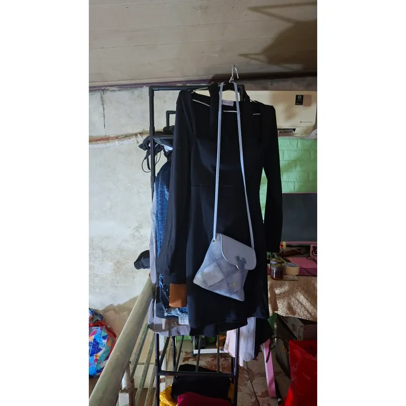 Dọn tủ dọn nhà ai cần thì nhắn tin cho mình nhe 907861