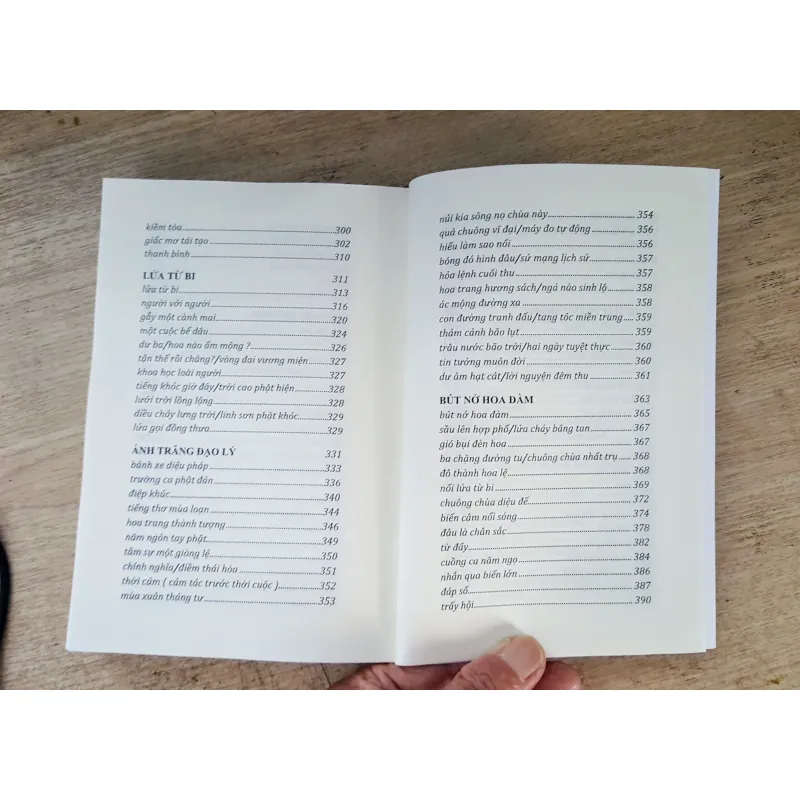 Vũ Hoàng Chương - thơ toàn tập 1010786