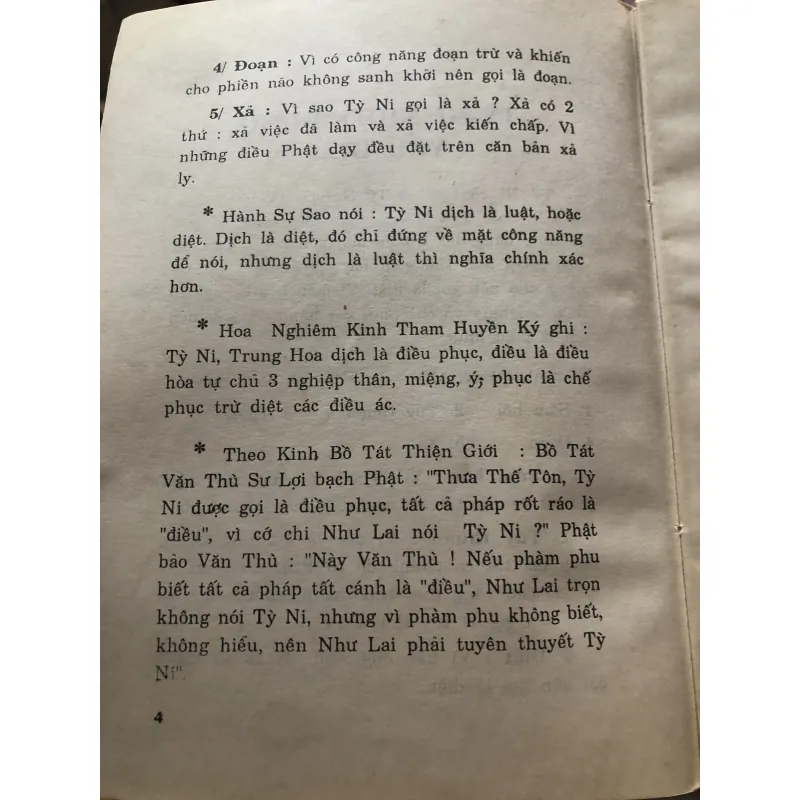 Tỳ ni nhật dụng thiết yếu - Ni sư phật oánh  1009769