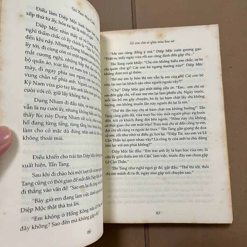 Ai còn chờ ai giữa mùa hoa nở 563219