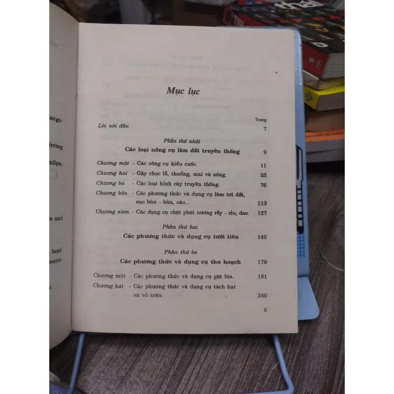 Sách: Tìm hiểu nông cụ cổ truyền Việt Nam - Lịch sử và loại hình - TG: Ngô Đức Thịnh (A1) 733493