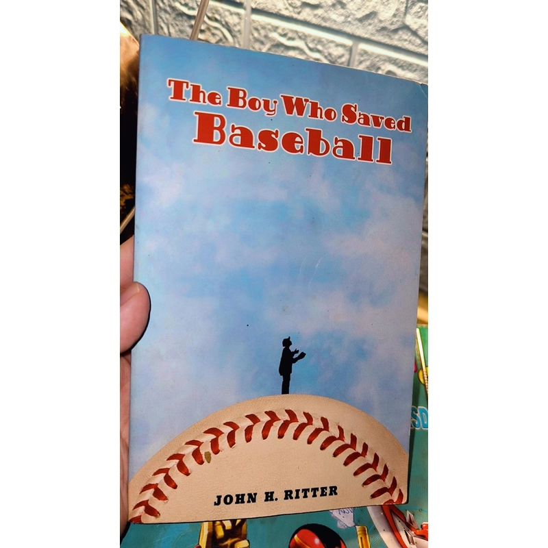 Ngoại văn thể thao cho bé - The boy who saved baseball 495453