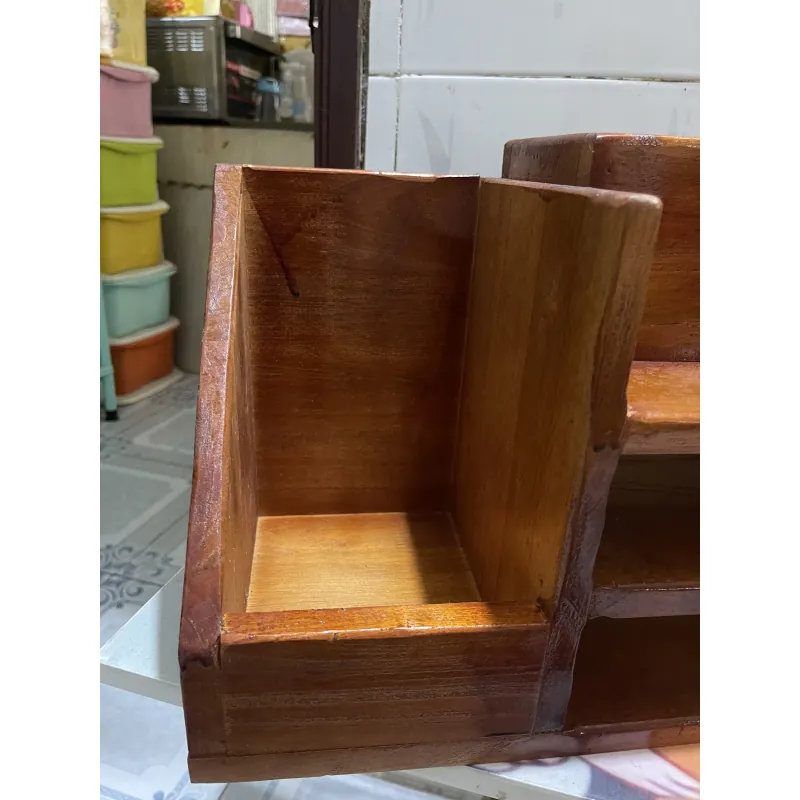 KỆ ĐỰNG SÁCH CHẤT LIỆU GỖ ĐỎ 1037853