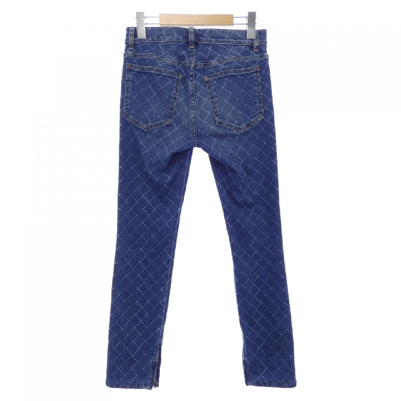 CHANEL P56067V42287 Jeans - Hàng hiệu Authentic 818133