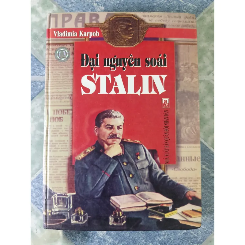 Đại nguyên soái Stalin - Vladimia Karpob 756039