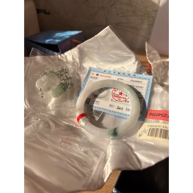 Vòng tay ngọc cẩm thạch myanmar type A 797674