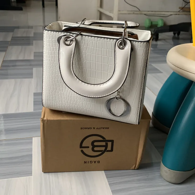 Túi hộp vuông 972666