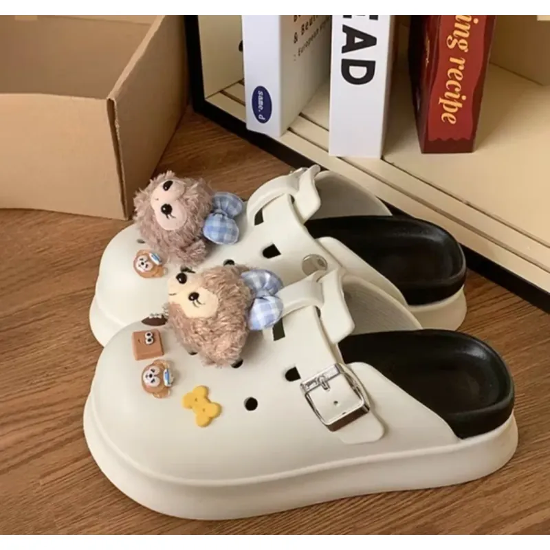 DÉP NỮ KÍN MŨI HỌA TIẾT GẤU - TRẮNG ĐEN 785201