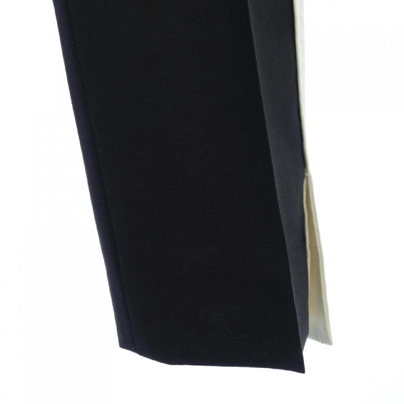 Quần LOUIS VUITTON FEPA89FIT - Hàng hiệu Authentic 819951