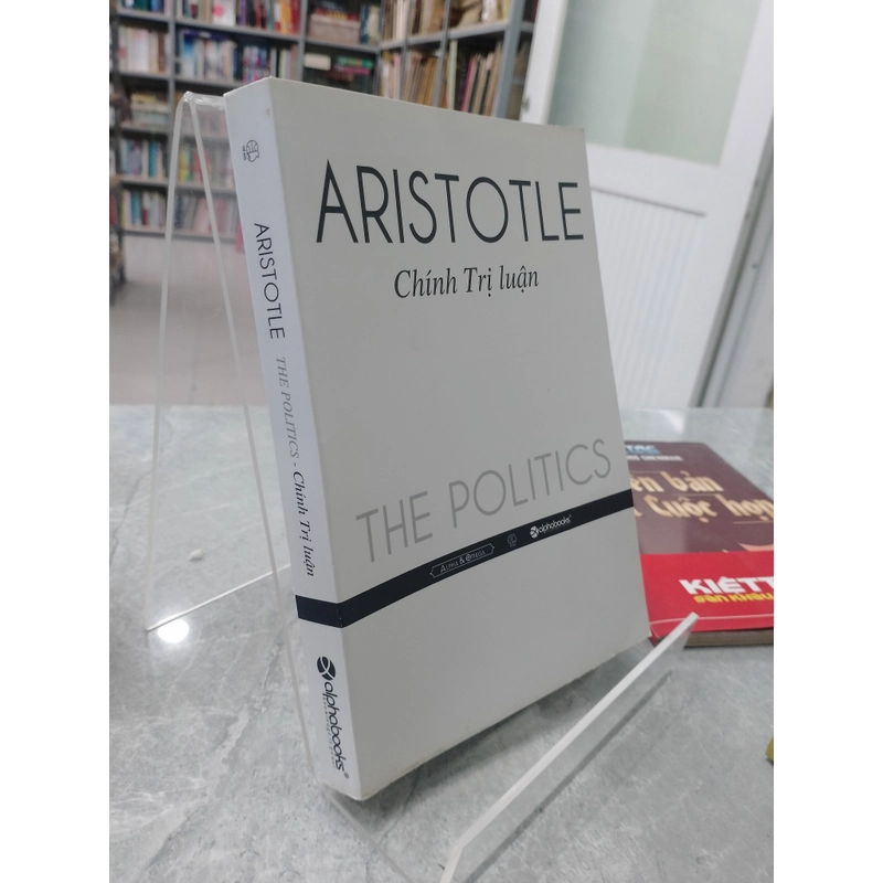 CHÍNH TRỊ LUẬN - ARISTOTLE
 530939