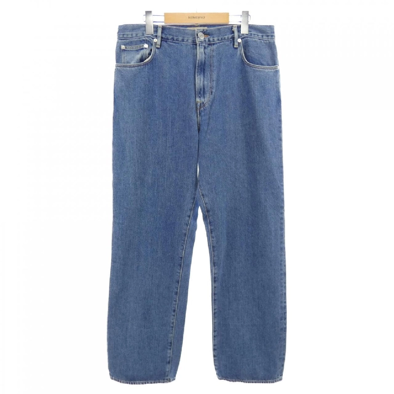 Quần jeans BURBERRY 648163