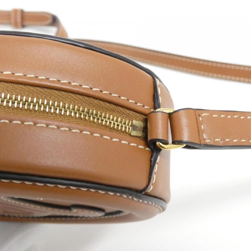 Túi đeo chéo hình oval Celine 10I703DPQ 612638