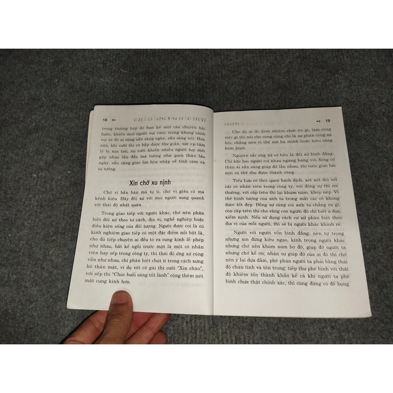 GIAO TIẾP THÔNG MINH VÀ TÀI ỨNG XỬ 472301