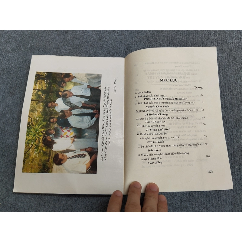 DANH SĨ HUẾ VỚI TUỒNG TRUYỀN THỐNG 548220