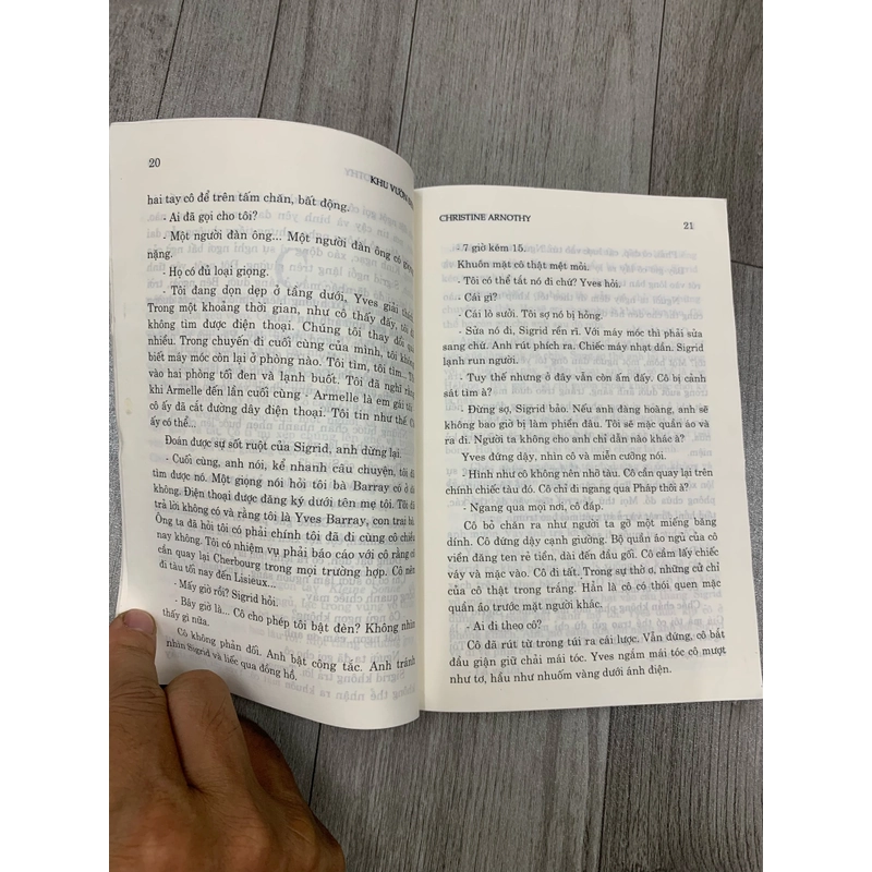 Khu vườn đen - Christime Arnothy. 1a4 509041