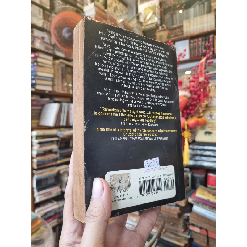 Uncommon Wisdom : Conversations with remarkable people - Fritjof Capra 377107