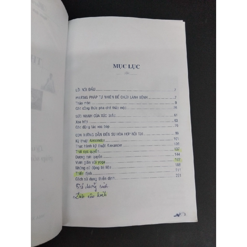 Thân tâm và trí liệu pháp tự nhiên giúp sống khỏe sống vui mới 70% bẩn bìa, ố nhẹ, highlight ít, ẩm, có chữ ký trang cuối 2012 HCM2811 Mark Evans TÂM LINH - TÔN GIÁO - THIỀN 353621